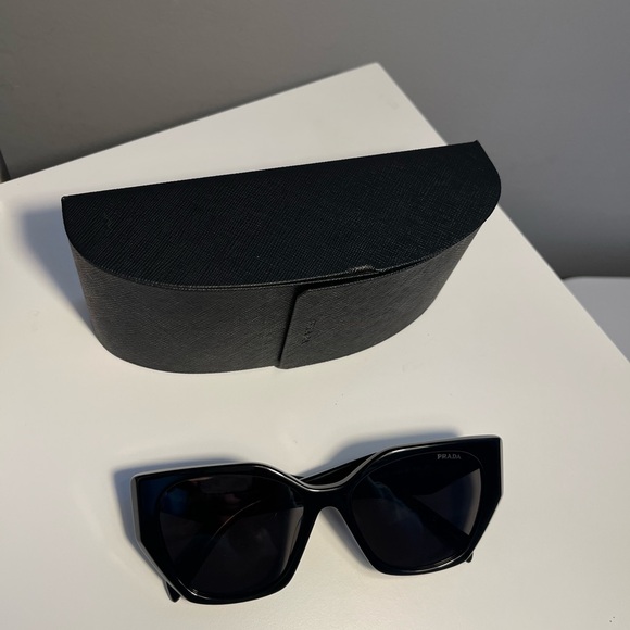 Prada Black Cat-Eye Sunglasses - Picture 5 of 8
